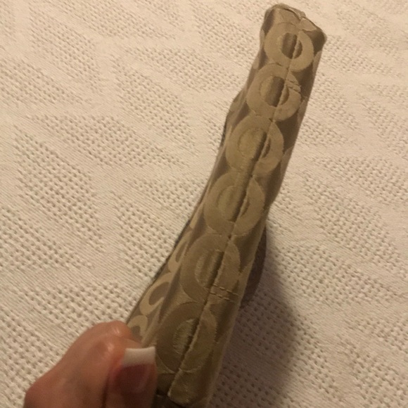 Coach Wristlet - Picture 4 of 5